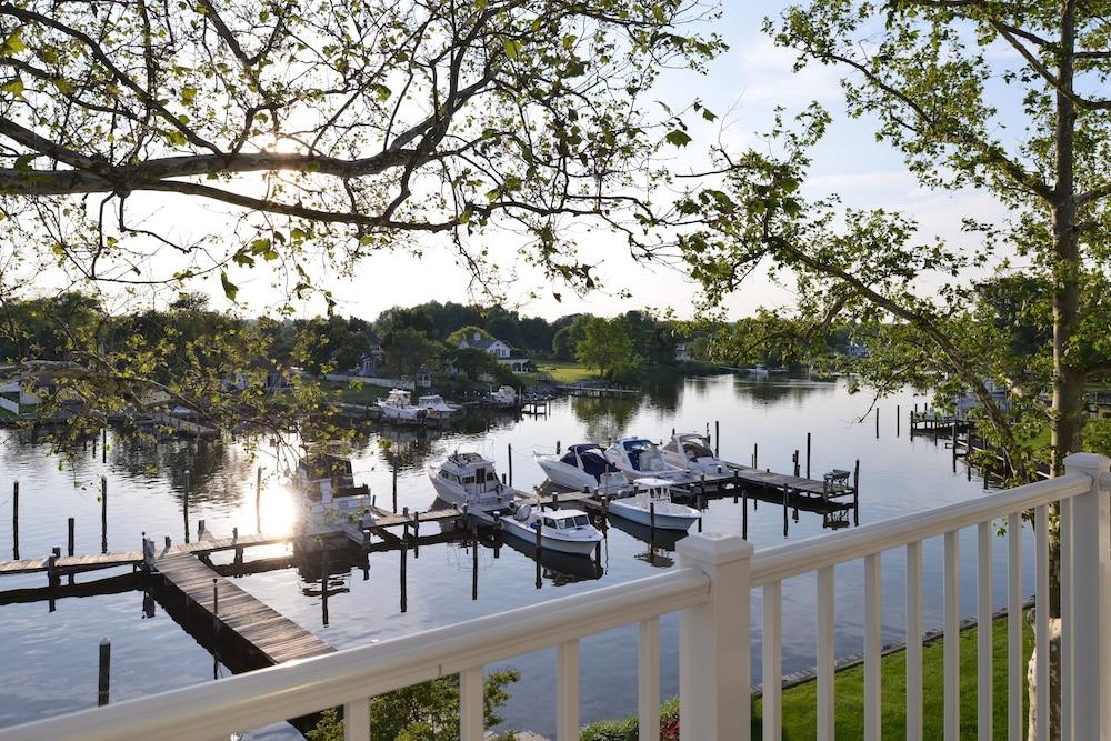 Anchored Inn At Hidden Harbor Deale Extérieur photo